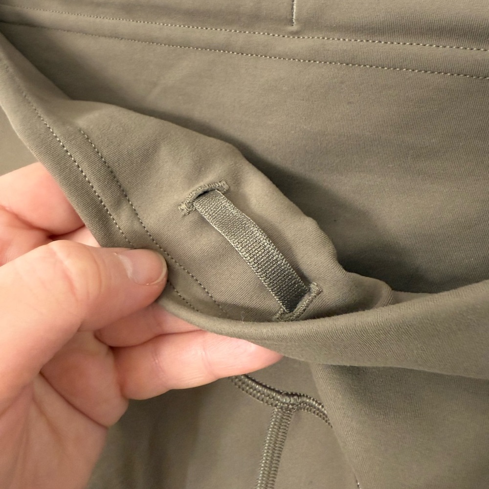 Lululemon Athleta Buttery Soft Army Green 25” Leggings with Drawcord - Picture 5 of 8